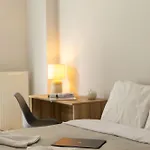 Modern Warmth Designed For Rest & Flow Salonic