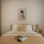 Apartament Modern Warmth Designed For Rest & Flow Salonic