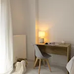 Apartament Modern Warmth Designed For Rest & Flow