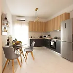 Apartament Modern Warmth Designed For Rest & Flow Salonic