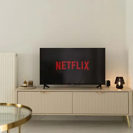 Modern Warmth Designed For Rest & Flow * Thessaloniki