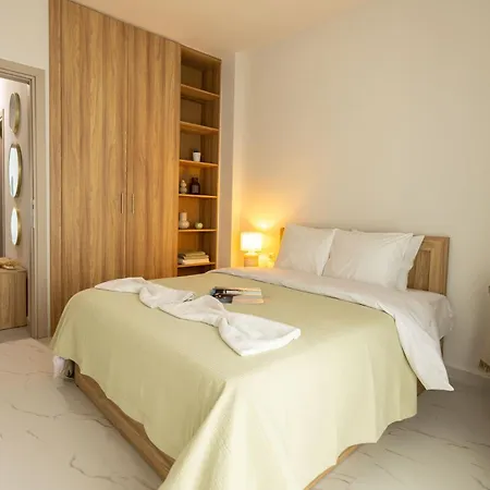 Apartment Modern Warmth Designed For Rest & Flow *