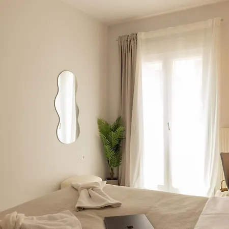 Modern Warmth Designed For Rest & Flow Appartement Thessalonique