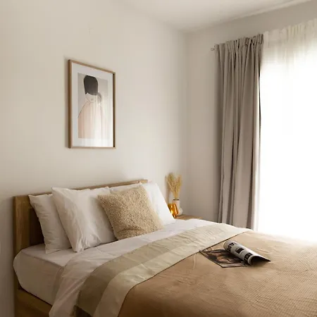 Modern Warmth Designed For Rest & Flow Апартаменты Салоники