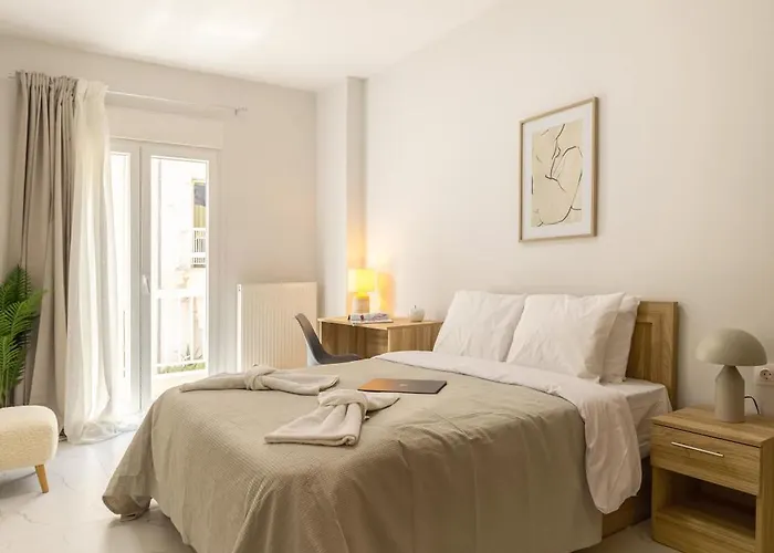 Modern Warmth Designed For Rest & Flow Thessaloniki
