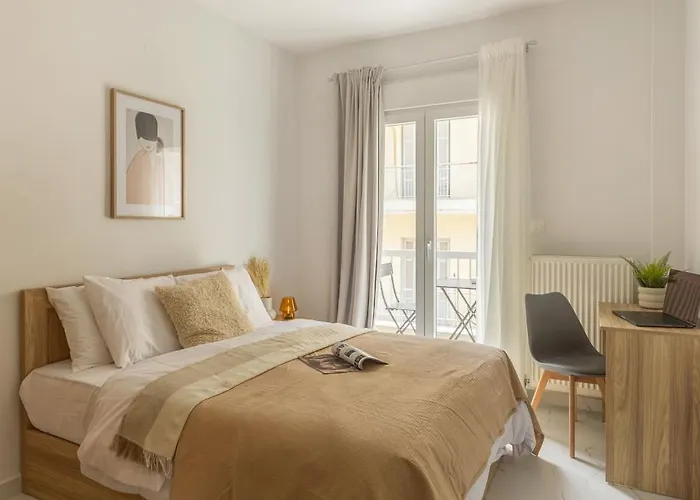 Modern Warmth Designed For Rest & Flow * Thessaloniki
