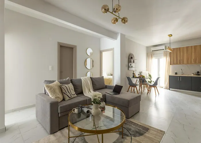 Modern Warmth Designed For Rest & Flow Apartment Thessaloniki
