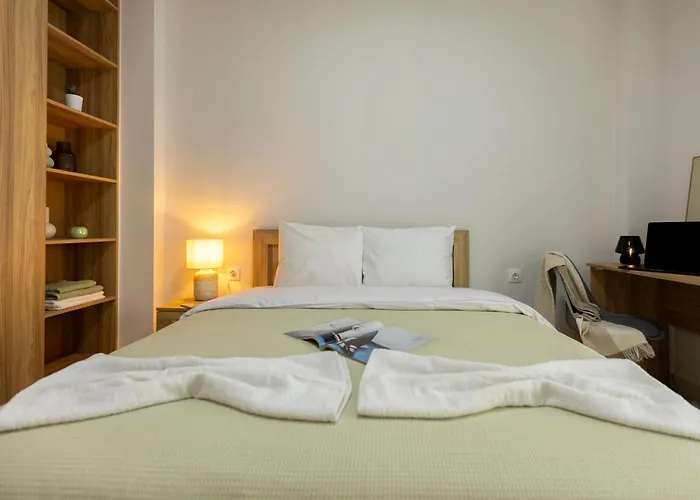 Modern Warmth Designed For Rest & Flow * Thessaloniki